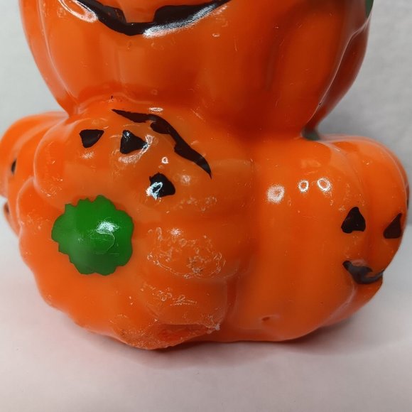 Vintage 1980s Halloween Wax Candles 2 Kitschy Pumpkins Black Cat Bat Decor - Picture 13 of 16